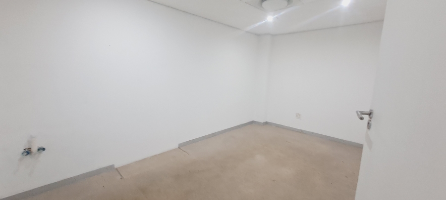 To Let commercial Property for Rent in Sonstraal Western Cape